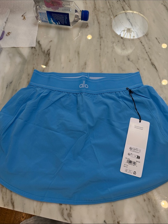 ALO Yoga Dresses & Skirts - ALO Yoga Women’s Bright Blue Skater Skort